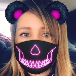 Meet your Posher, Danee